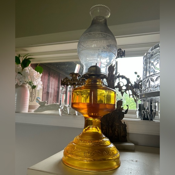 Vintage Accents Vintage Amber Oil Light With Home Sweet Home